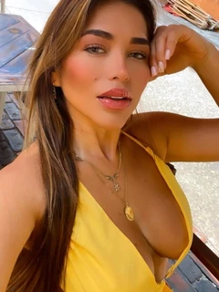 Andrea escort in London