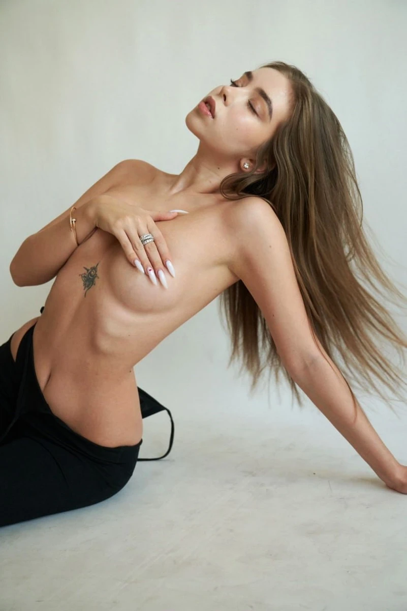 Daria escort in London