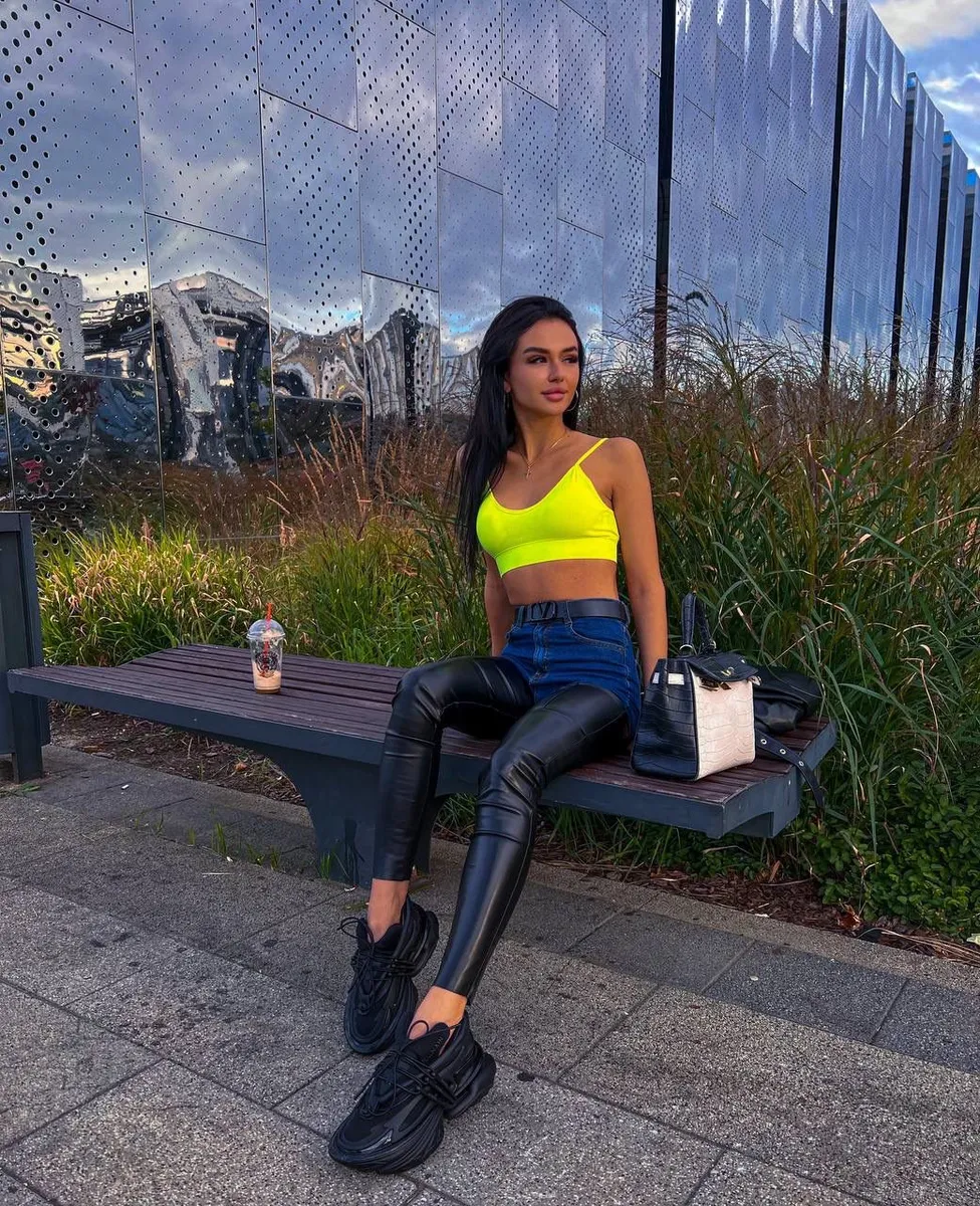 Isabel escort in London