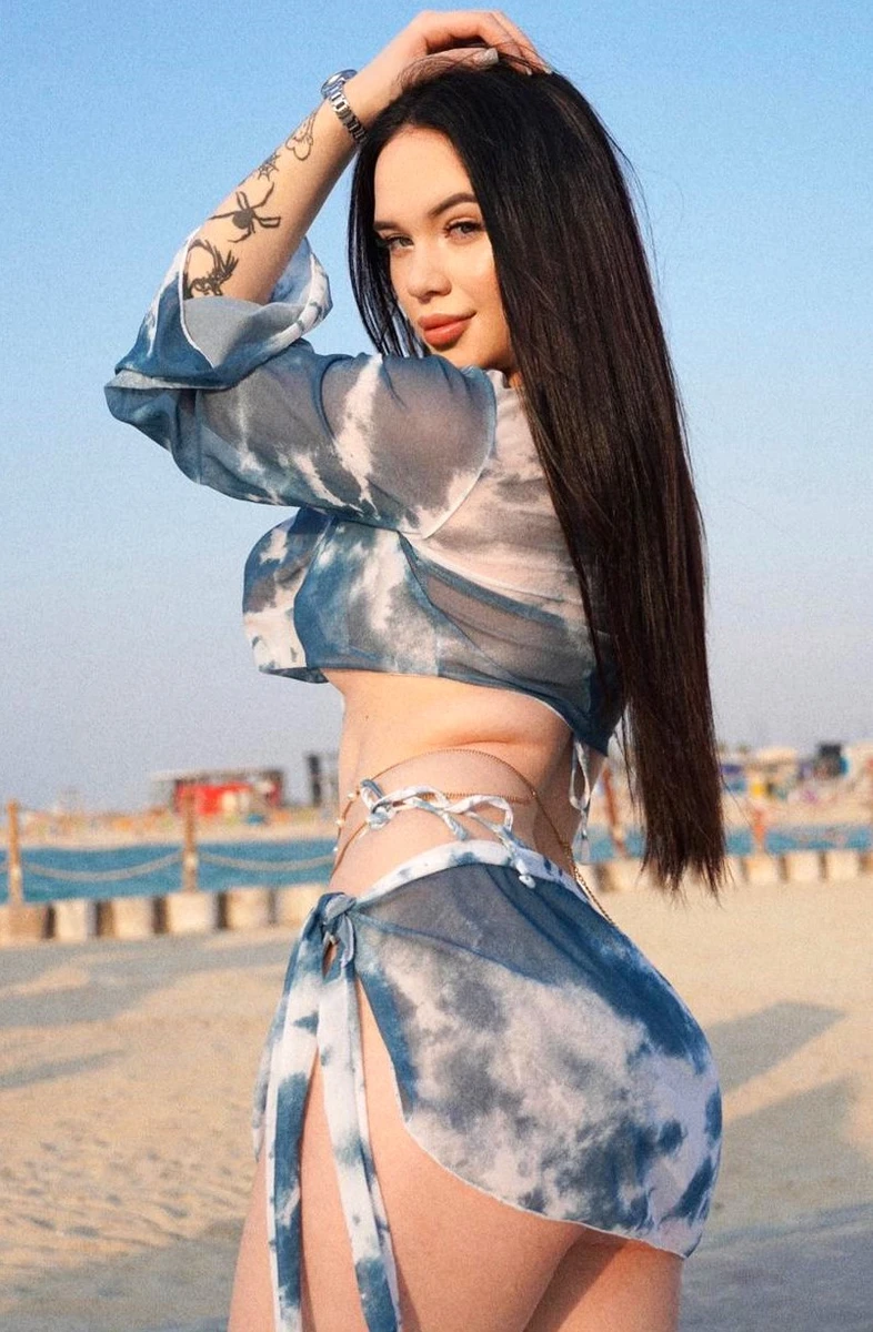  Julia escort in London