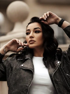 Karoline escort in London