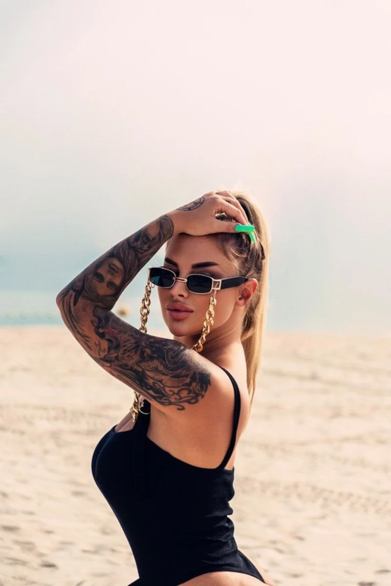 Mila escort in London