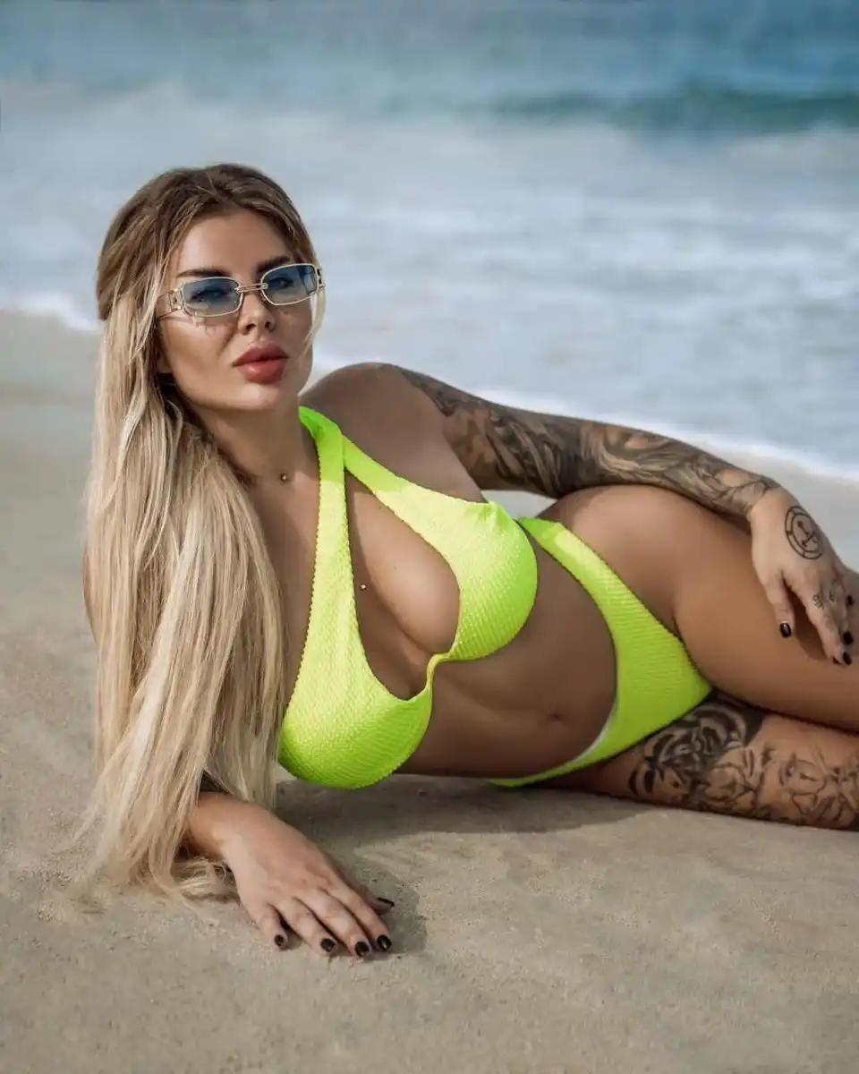 Mila escort in London