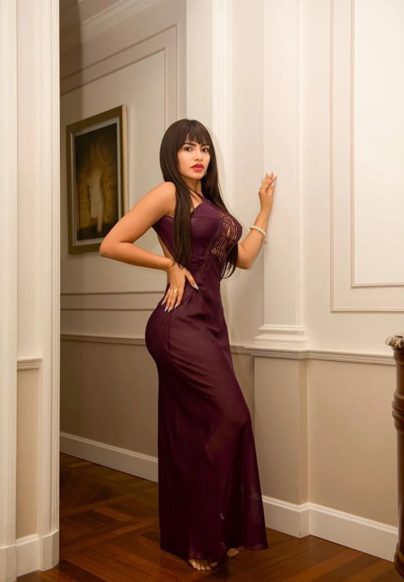 Renata escort in London