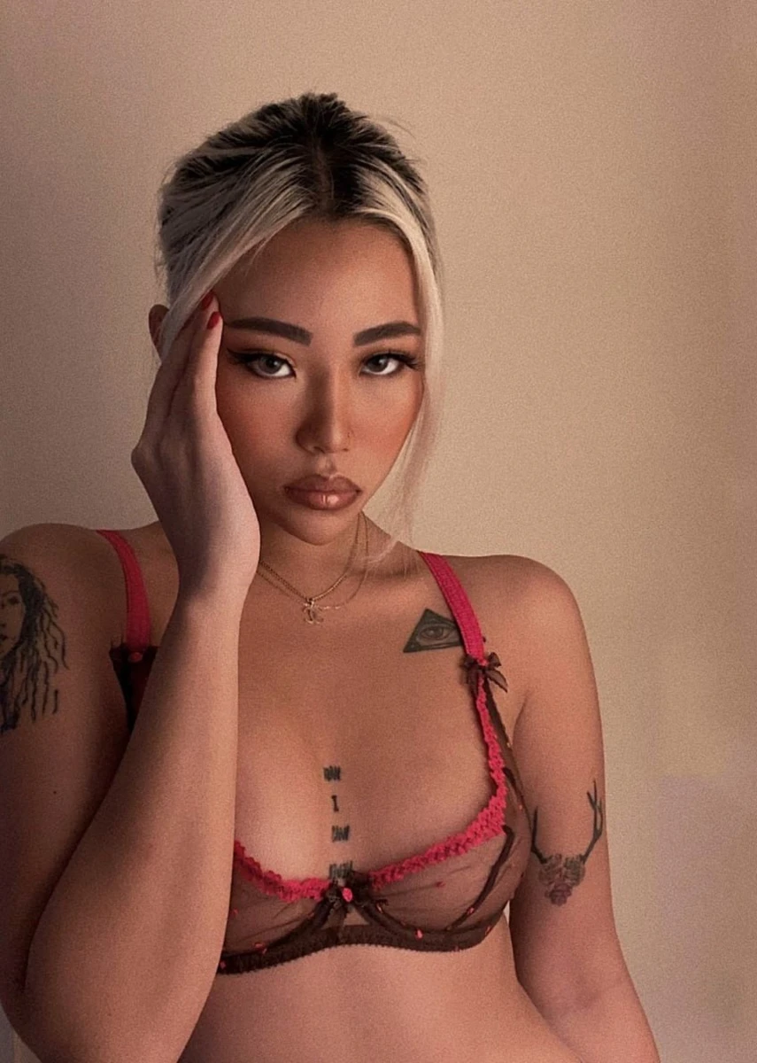 Rosie escort in London