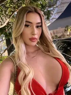 Sylvie escort in London